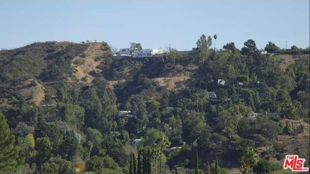 2650 Harlesden Court | Los Angeles, CA..