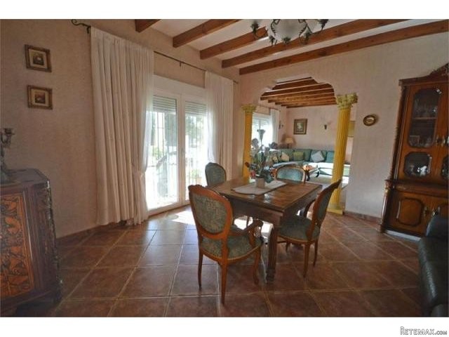 5 bedroom Villa For Sale: Detached.. - 2
