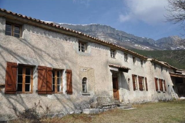 5 bedroom Character For Sale: 26150 DIE - 2