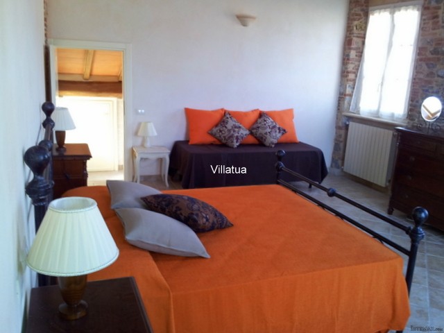 Villa - For Sale - West of Lucca &..