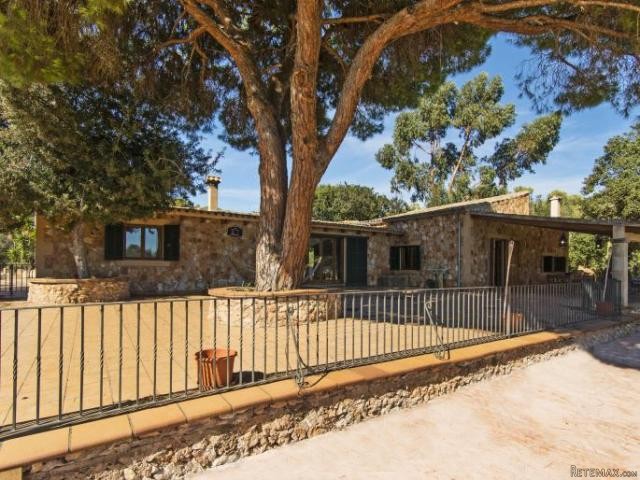 *SOLD* Country house with complete.. - 2