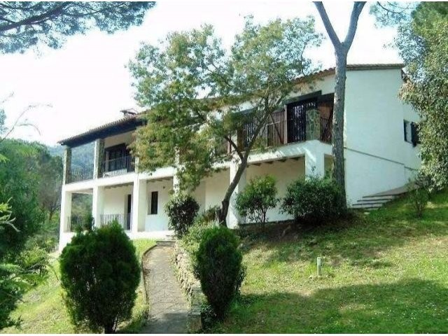 3 Bedrooms - Villa - Girona - For Sale