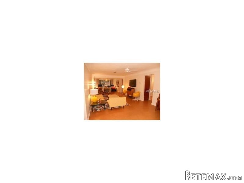 3 bedroom House For Sale: 2217.. - 2