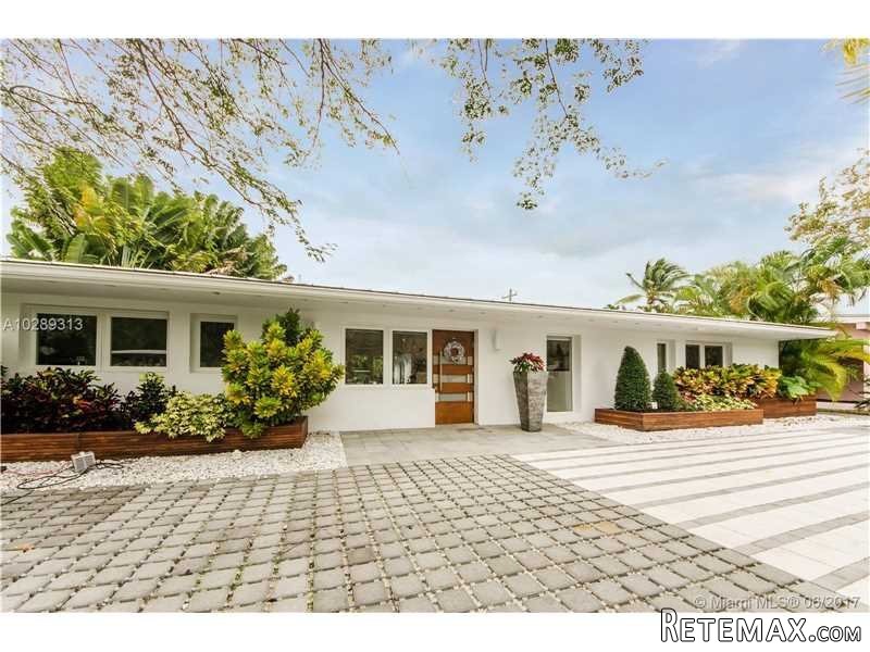 5 bedroom House For Sale: Key Biscayne..