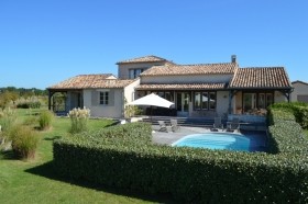 Contemporary 4 Bedroom House On A..