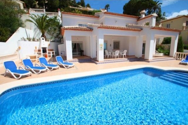 Beautiful modern 3 bedroom villa in..