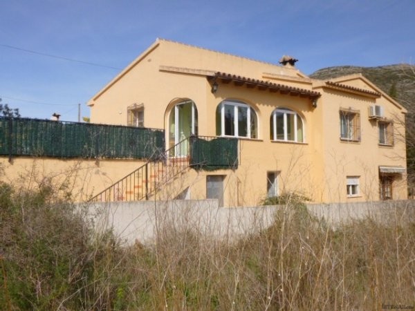 Villa in Jalon