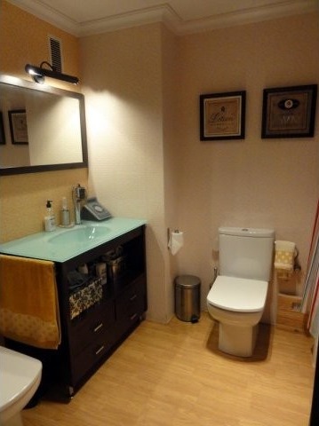 2 bed frontline apartment at Marina..