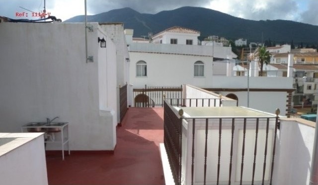 3 Bed Town House for sale in Alhaurin.. - 2