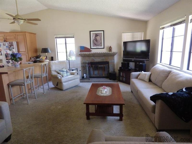 3 bedroom House For Sale: 84 Six Flags.. - 2