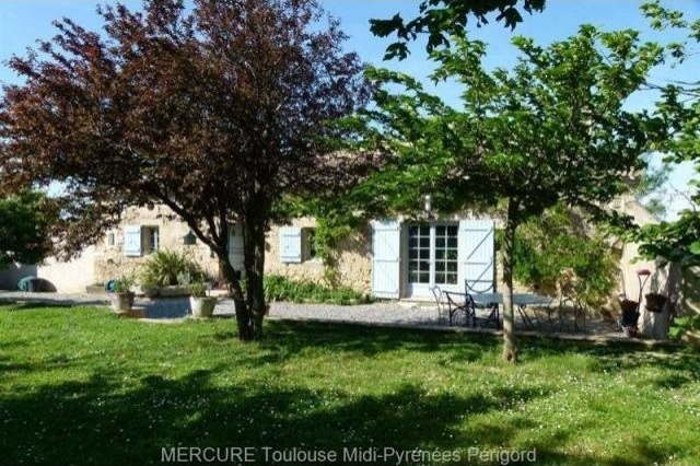 4 bedroom Character For Sale: 11000 AUDE