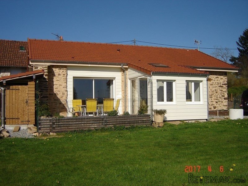 Detached House on Nice Plot - 2
