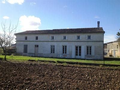 Charante House 9 Rooms
