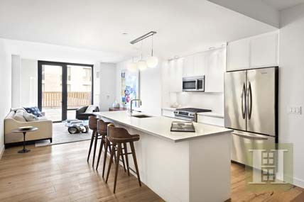 3 bedroom Apartment For Sale: 23 WEST..