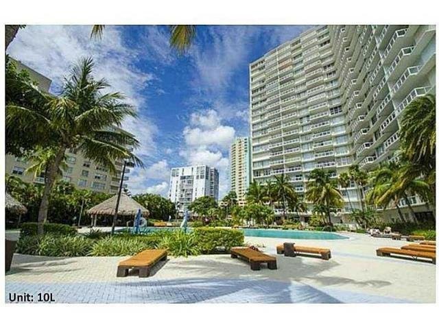 1 bedroom Flat For Sale: 2451 BRICKELL..