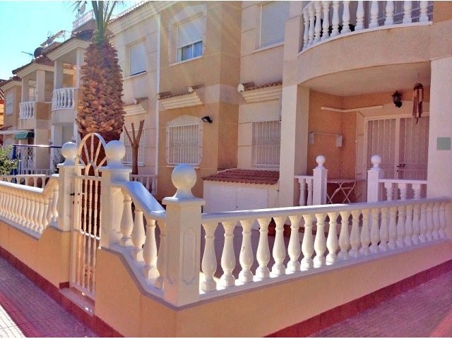 2 Bed Apartment with shared pool, Los.. - 2