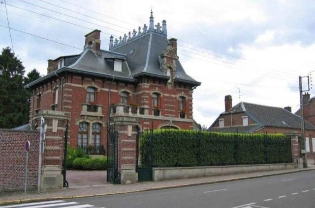 6 bedroom House For Sale: 59400 SECTEUR..