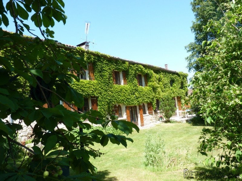 Stone House For Sale St Jean D Angely - 2