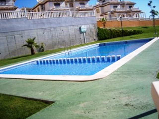 2 bedroom Apartment In Campoamor - 2