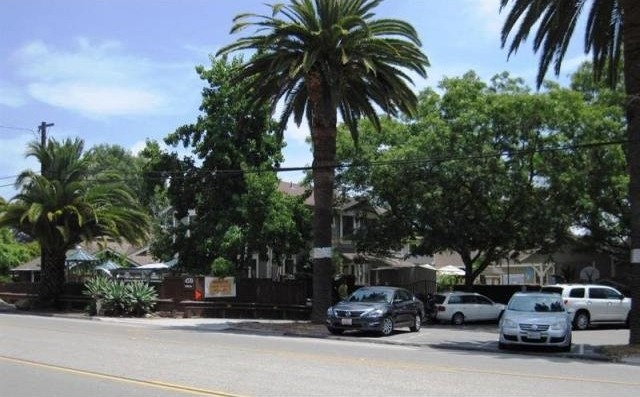 Apartment For Sale: 4515/4519 Hollister..