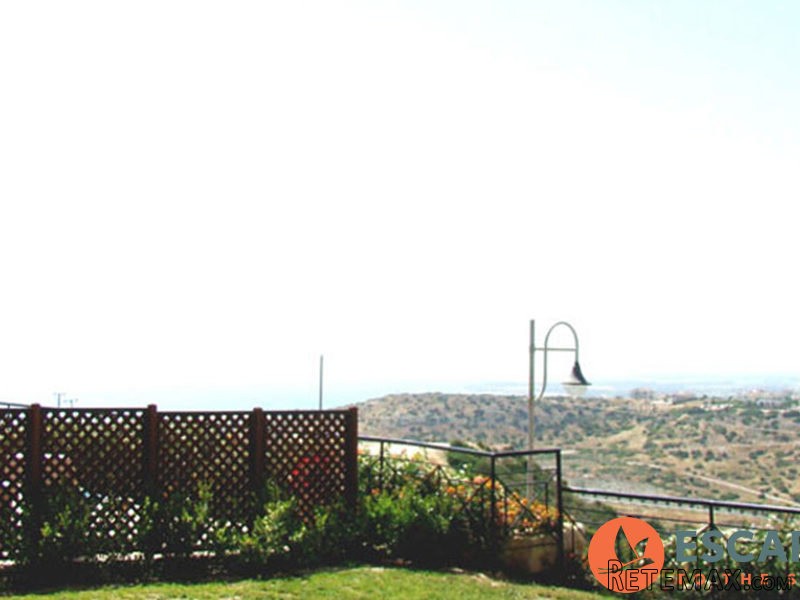Luxury Apartment In Theseus Village - 2