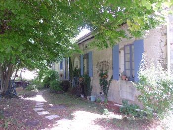 Old Farmhouse With Barn On 3.5 Acres Of.. - 2