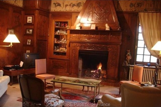 6 bedroom Manor House For Sale: 91150.. - 2