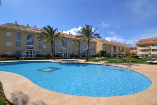 Bargain! A large penthouse in a central..