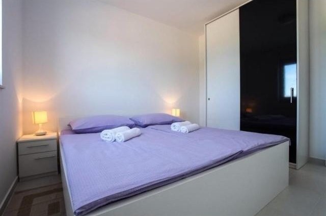 1 bedroom Apartment For Sale: Nin, Zadar - 2