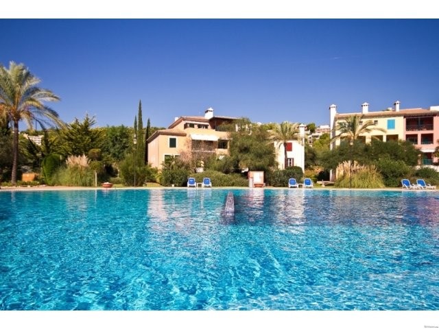 Luxury apartment in Ses Oliveres..