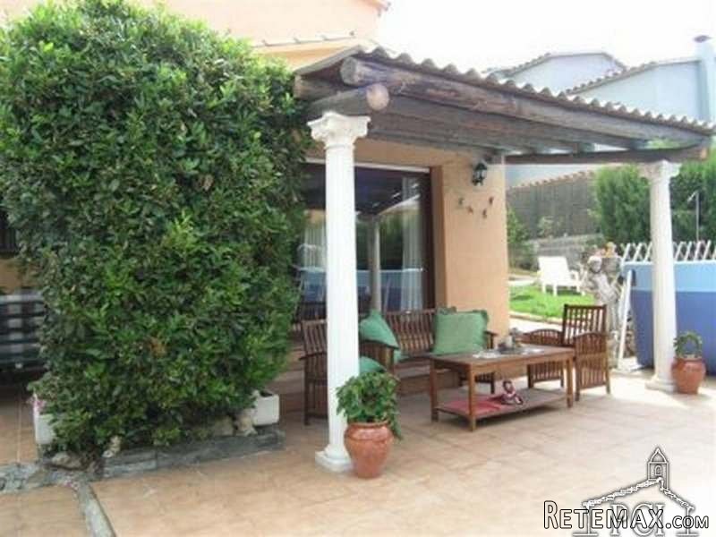 Detached house located in a very quiet.. - 2