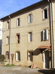 Old Hotel To Renovate Of Around 386 M².. - 2