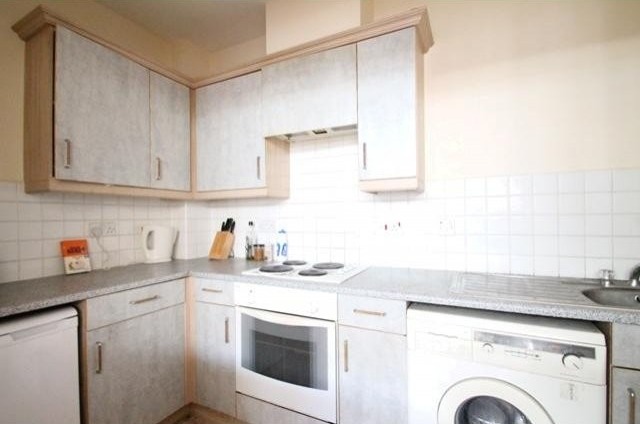2 bed flat to rent