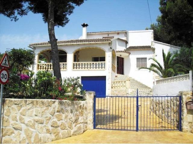 Villa for sale in Moraira
