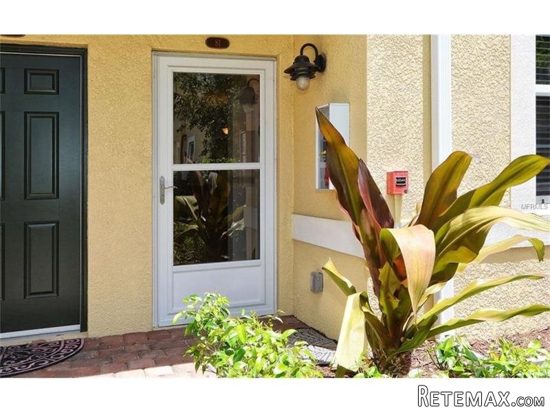 2 bedroom Town House For Sale: 81.. - 2