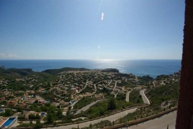 Apartment with fabulous views to the..