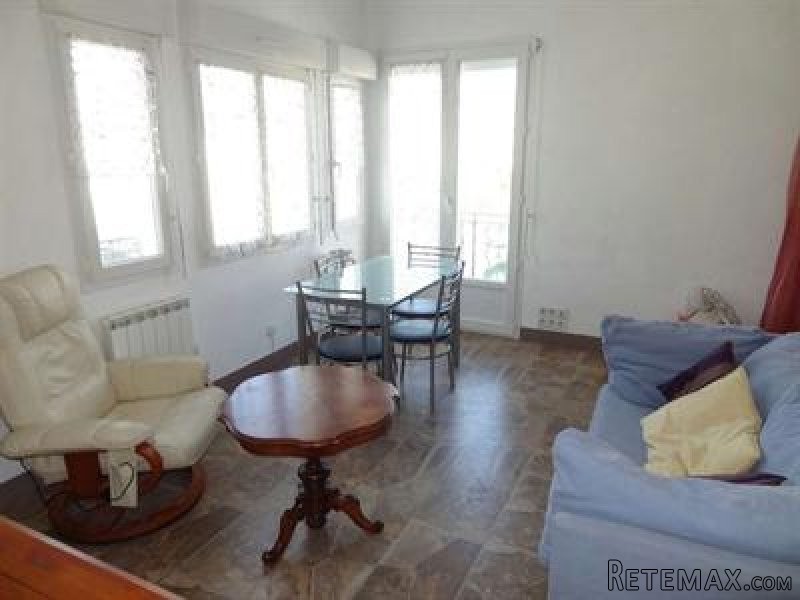 1 Bedroom - Apartment -..