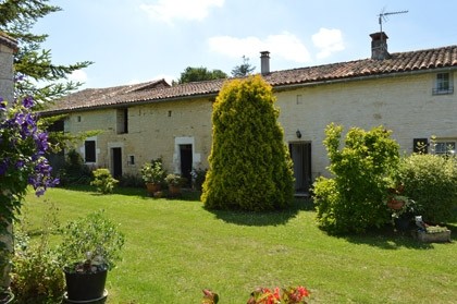 Beautiful longere with outbuildings and.. - 2