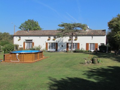 Beautifully Presented Detached..