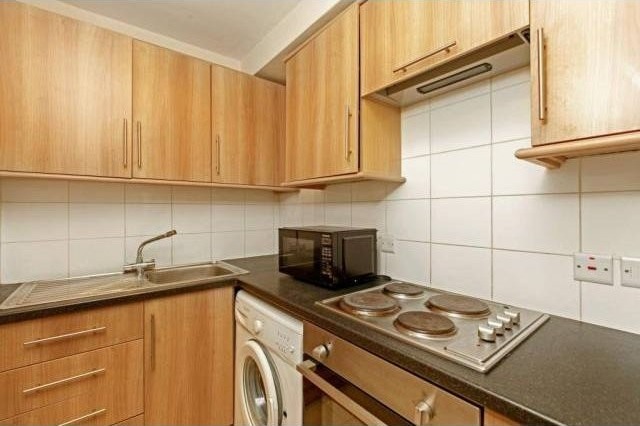 Warren Court, Euston Road, Kings Cross.. - 2
