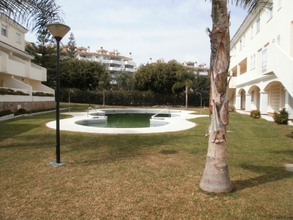 2 bed Apartment in CALAHONDA - 2