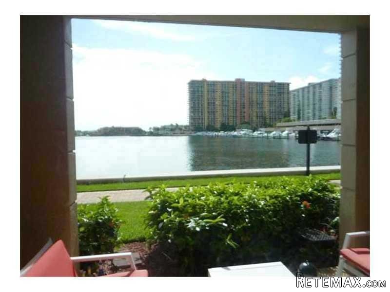 17150 North Bay Rd, Unit 2106, Sunny.. - 2