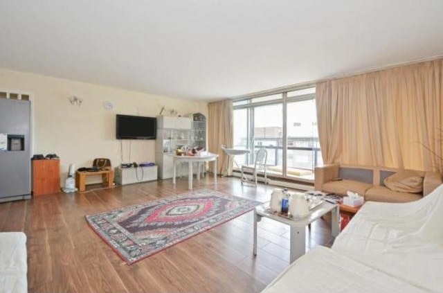 2 Bedrooms - Apartment - London - For..