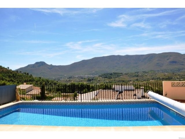 3 Bedrooms - Villa - Alicante - For Sale - 2