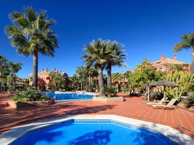 3 bedroom Apartment For Sale: Puerto.. - 2