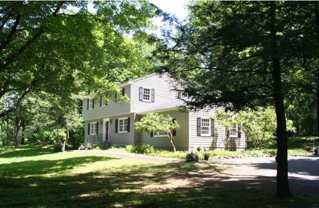4 bedroom Residence For Sale: South..