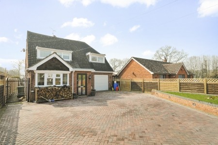 Bromley Green Road, Ruckinge, ASHFORD.. - 2