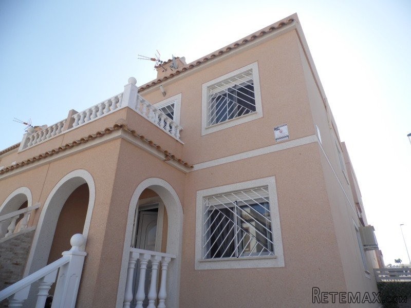 2 Bedrooms - Property - Alicante - For..