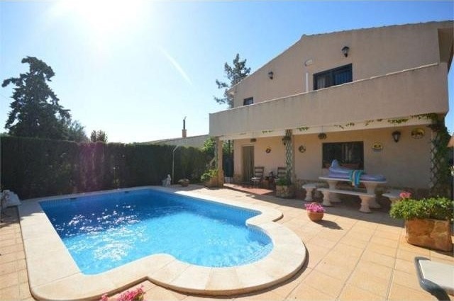 3 bedroom Villa For Sale: Detached.. - 2