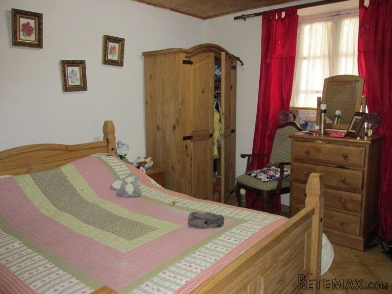 4 Bedroomed Stone House With Gite + Pool - 2